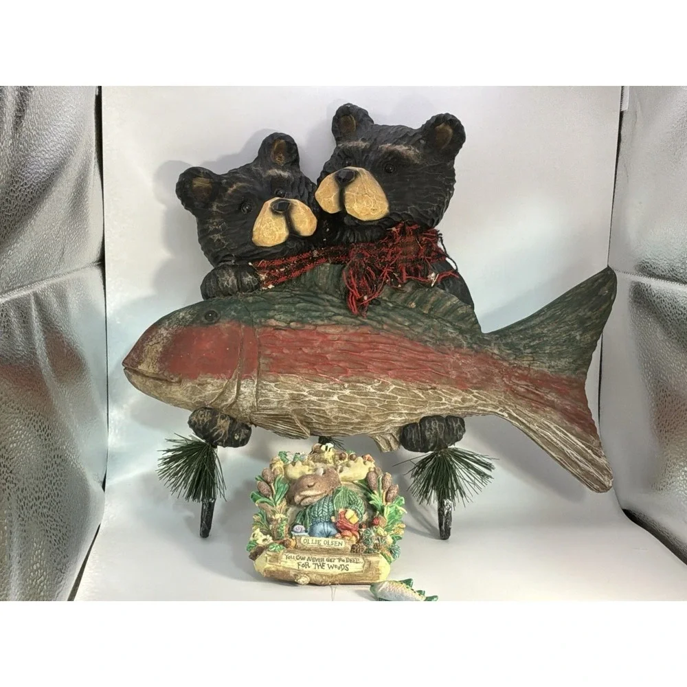 Young's‎ 2004 2 Bear Fish 3 Coat Hooks And 1995 Enesco Moose Creek Crossing